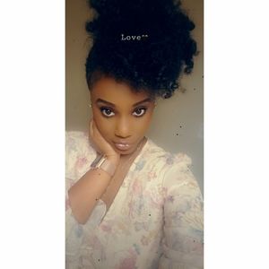 Meet your Posher, Kierra